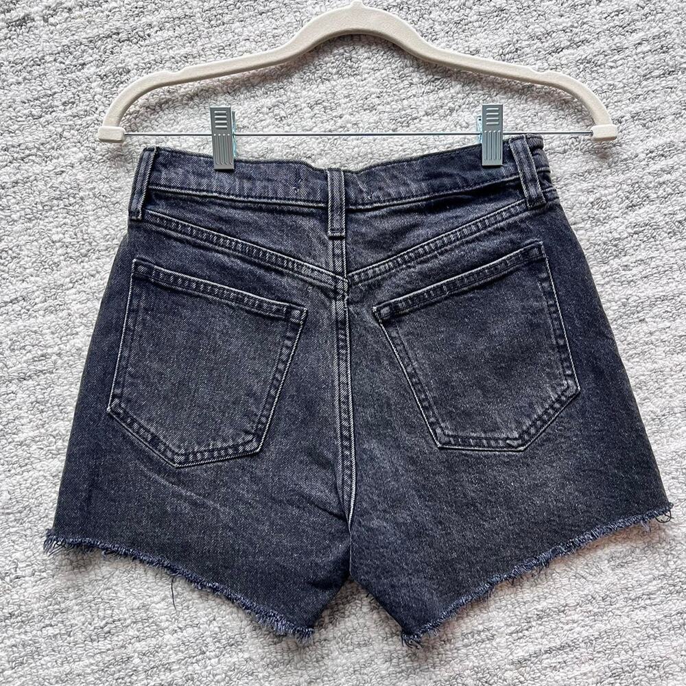 NWT Abercrombie & Fitch 90s Relaxed Cutoff Black black denim jean shorts size 25 - Picture 6 of 9